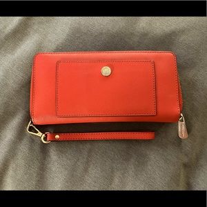 EUC Michael Kors Leather Continental Wristlet in crimson